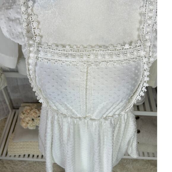 Cato Women's Size M White Swiss Dot Lace Trim Babydoll Tank #0484 - Picture 2 of 10